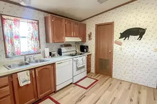 1000 Kenilworth Ave, La Junta, CO 81050 - Photo 7