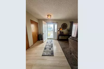 910 S 10th St, Lamar, CO 81052 - Photo 3