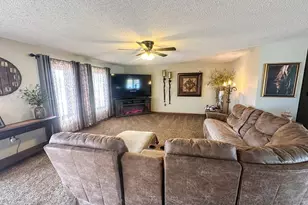 910 S 10th St, Lamar, CO 81052 - Photo 5