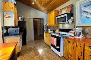 8789 Grand Ave, Beulah, CO 81023 - Photo 35