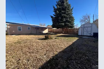 1637 Englewood Dr, Pueblo, CO 81005 - Photo 15