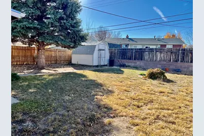 1637 Englewood Dr, Pueblo, CO 81005 - Photo 17