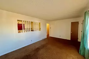 1637 Englewood Dr, Pueblo, CO 81005 - Photo 5