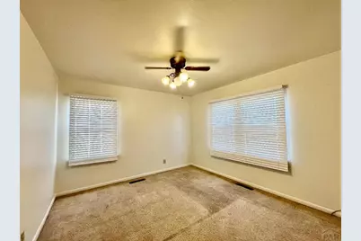 1637 Englewood Dr, Pueblo, CO 81005 - Photo 9