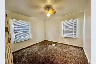 1637 Englewood Dr, Pueblo, CO 81005 - Photo 7