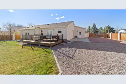 190 S Circle Dr, Pueblo West, CO 81007 - Photo 5
