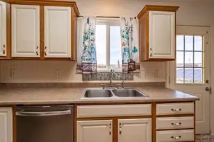 1327 N Blazing Star Ln, Pueblo West, CO 81007 - Photo 5