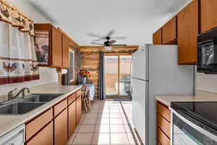 4808 Pioneer Rd, Pueblo, CO 81008 - Photo 11