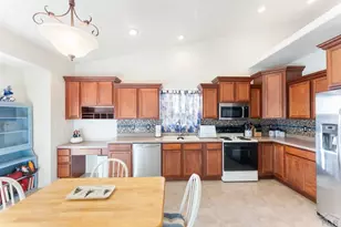 1722 Liberty Dr, Pueblo, CO 81006 - Photo 5