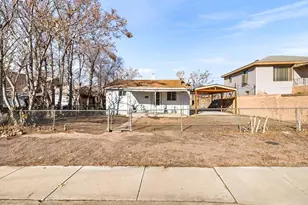 1205 E 1st, Pueblo, CO 81001 - Photo 21