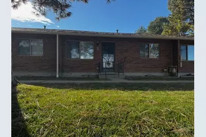 2101 Chautard Dr #B, Pueblo, CO 81005 - Photo 1