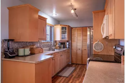 800 W Spruce St, Walsenburg, CO 81089 - Photo 9