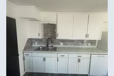 207 Spring St, Pueblo, CO 81003 - Photo 3