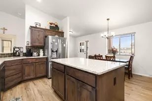1700 Kingfisher Ln, Pueblo, CO 81008 - Photo 9