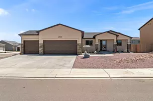 1700 Kingfisher Ln, Pueblo, CO 81008 - Photo 1