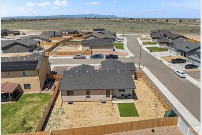 1700 Kingfisher Ln, Pueblo, CO 81008 - Photo 5