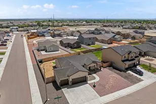 1700 Kingfisher Ln, Pueblo, CO 81008 - Photo 3