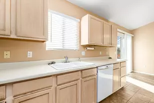 570 S Bellflower Dr, Pueblo West, CO 81007 - Photo 9