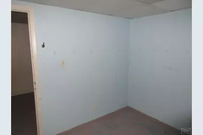 1108 Mass St, Pueblo, CO 81001 - Photo 11