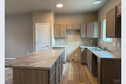 3526 Wapiti Ln, Pueblo, CO 81005 - Photo 3