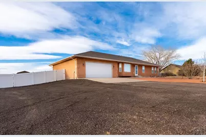 1152 E Ranch Dr, Pueblo West, CO 81007 - Photo 3