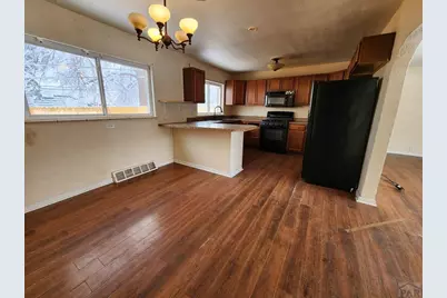 511 W Pitkin Ave, Pueblo, CO 81004 - Photo 5