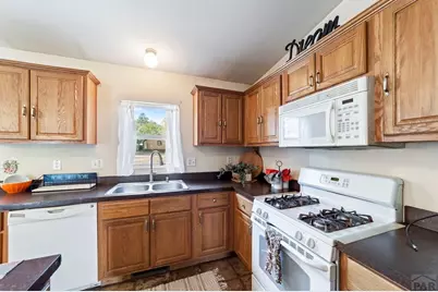 8906 Grand Ave, Beulah, CO 81023 - Photo 23