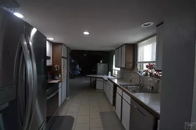 2 Bellflower Ct, Pueblo, CO 81001 - Photo 3