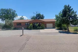 2042 S Riverview Dr, Pueblo, CO 81006 - Photo 3