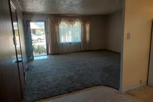 2042 S Riverview Dr, Pueblo, CO 81006 - Photo 5