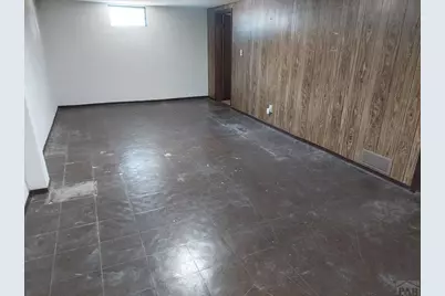 2042 S Riverview Dr, Pueblo, CO 81006 - Photo 19