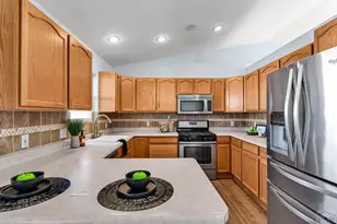 613 E Earl Dr, Pueblo West, CO 81007 - Photo 13