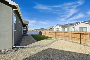 2215 Cliffmoor Ln, Pueblo, CO 81008 - Photo 25