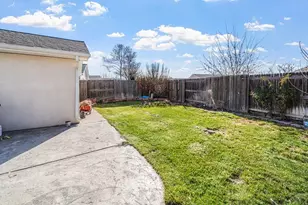 813 Ardath Ln, Pueblo, CO 81005 - Photo 15