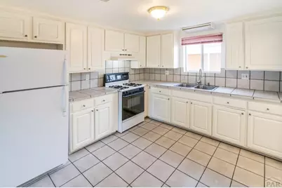 1523 Jerry Murphy Rd, Pueblo, CO 81001 - Photo 7