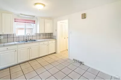 1523 Jerry Murphy Rd, Pueblo, CO 81001 - Photo 9