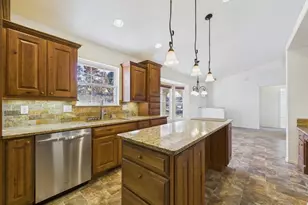 331 S Nicklaus Dr, Pueblo West, CO 81007 - Photo 9