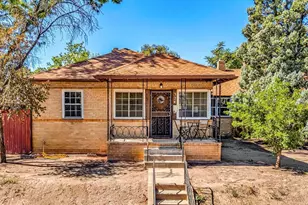 324 W Grant Ave, Pueblo, CO 81004 - Photo 1