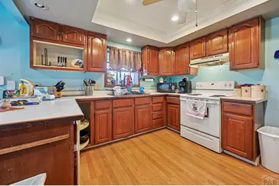 1108 E 3rd St, Pueblo, CO 81001 - Photo 3