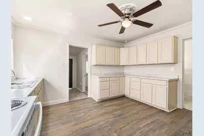 1515 W 17th St, Pueblo, CO 81003 - Photo 9