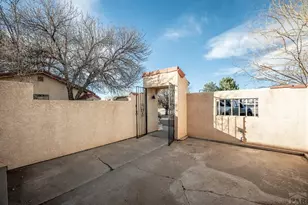 8 S Glenrose Dr, Pueblo, CO 81007 - Photo 7