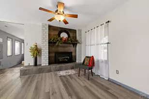 8 S Glenrose Dr, Pueblo, CO 81007 - Photo 15