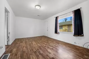 2105 E 5th St, Pueblo, CO 81001 - Photo 5