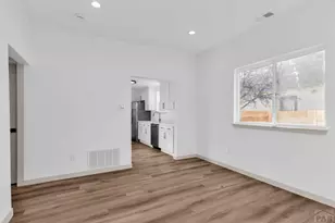 1328 Cypress St, Pueblo, CO 81004 - Photo 9