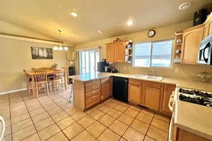 3131 Bighorn Ct, Pueblo, CO 81005 - Photo 9