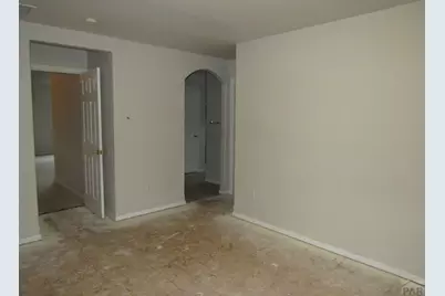 5075 Thrush Dr, Pueblo, CO 81008 - Photo 7