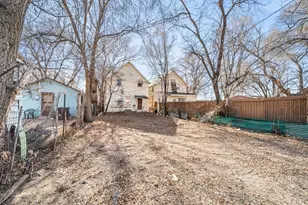 615 E 1st St, Pueblo, CO 81001 - Photo 25