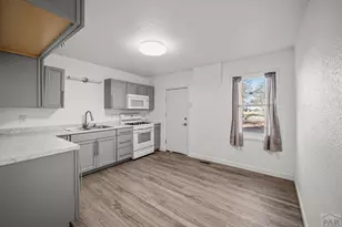 615 E 1st St, Pueblo, CO 81001 - Photo 9