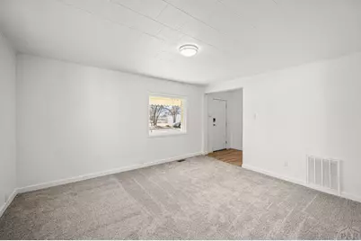 615 E 1st St, Pueblo, CO 81001 - Photo 5
