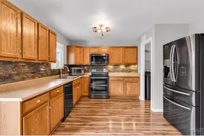 5043 Thrush Dr, Pueblo, CO 81008 - Photo 7